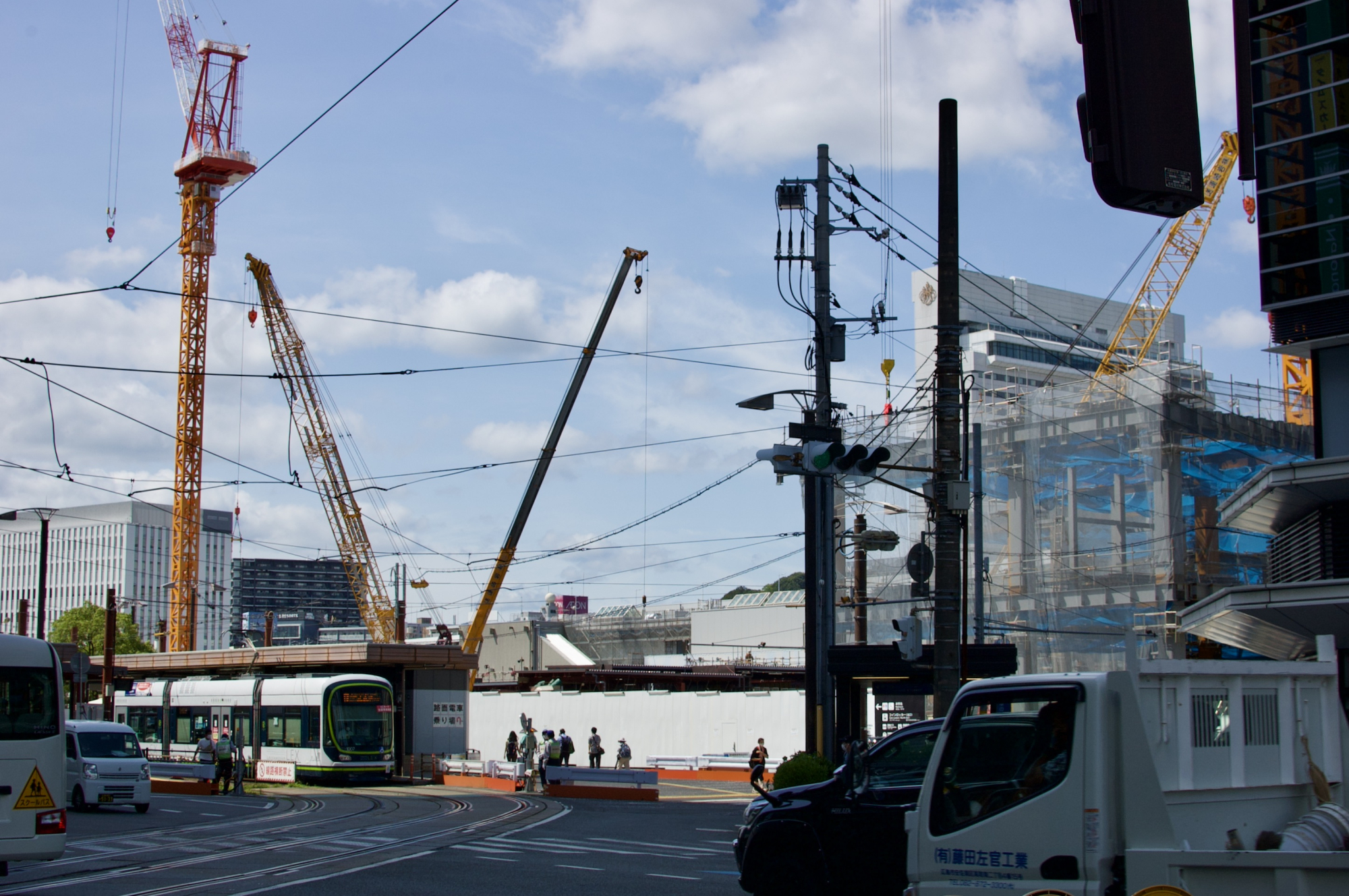 広島駅南口側は大規模工事中だった